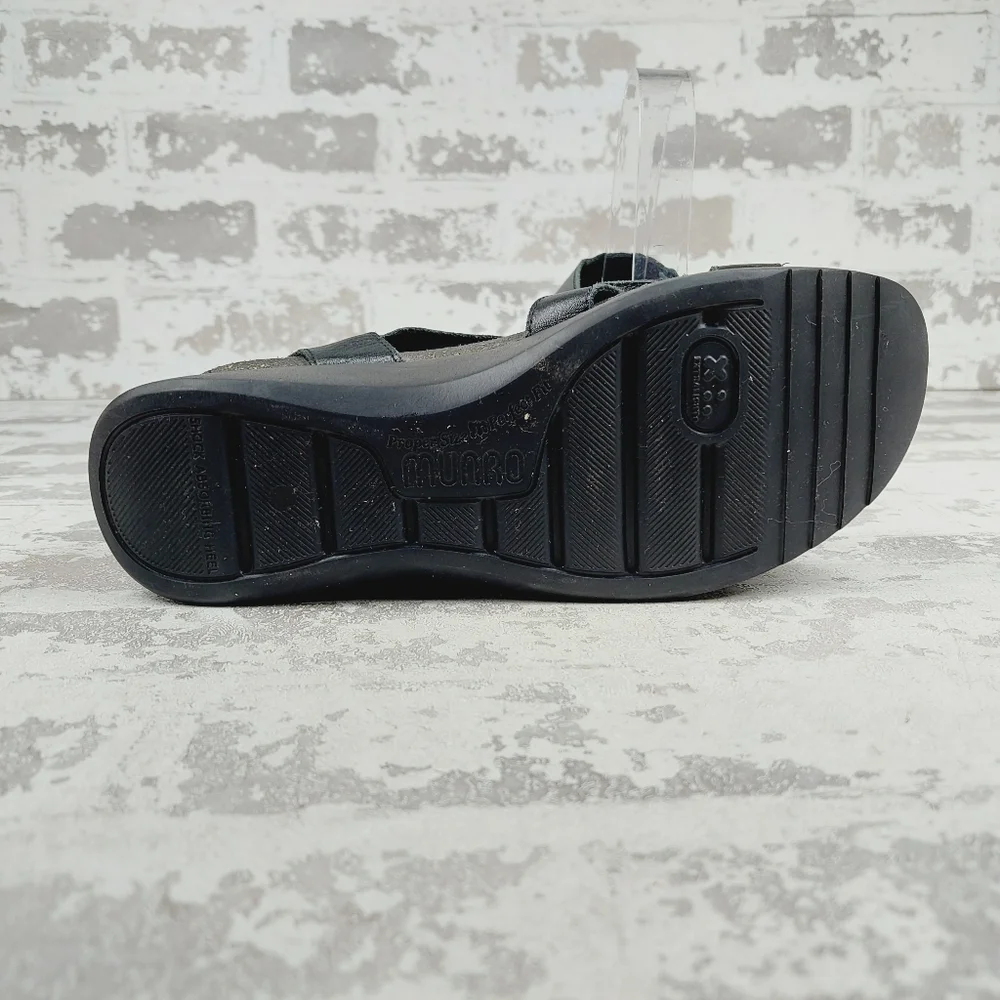 New Munro Flynn Black Leather Strappy Platform Wedge Sandal D816